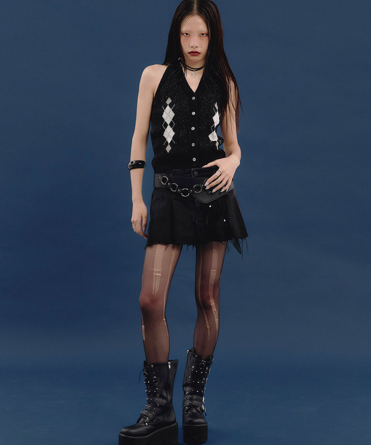 낫노잉(NOTKNOWING) Argyle Linen Knit Halter Top (BLACK)