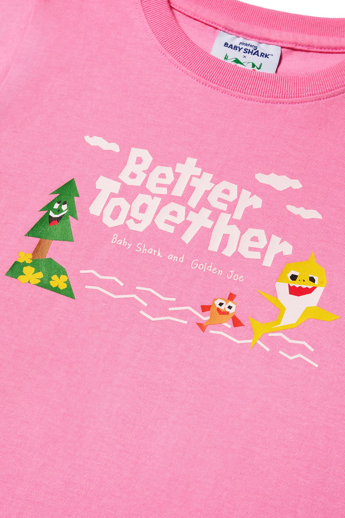 골든조(GOLDENJOE) [ GOLDENJOE X BABY SHARK ] BETTER  TOGETHER T-SHIRT