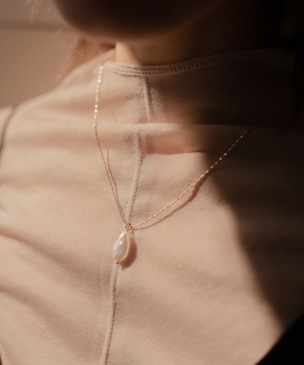 노비스도쿄(NOVICE TOKYO) 드롭 진주 목걸이 Drop Pearl Necklace / Gold
