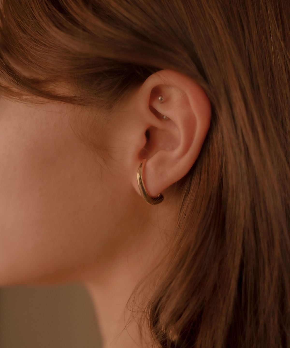 노비스도쿄(NOVICE TOKYO) 이어 커프 스타일 디자인 후프 피어스  Ear Cuff Style Design Hoop Pierce / Gold
