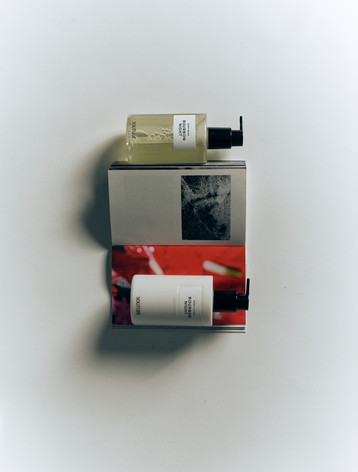 솔리튜드(SOLITUDE) [오드퍼퓸 3mL 증정]솔리튜드 버번 나잇 바디로션 300ML