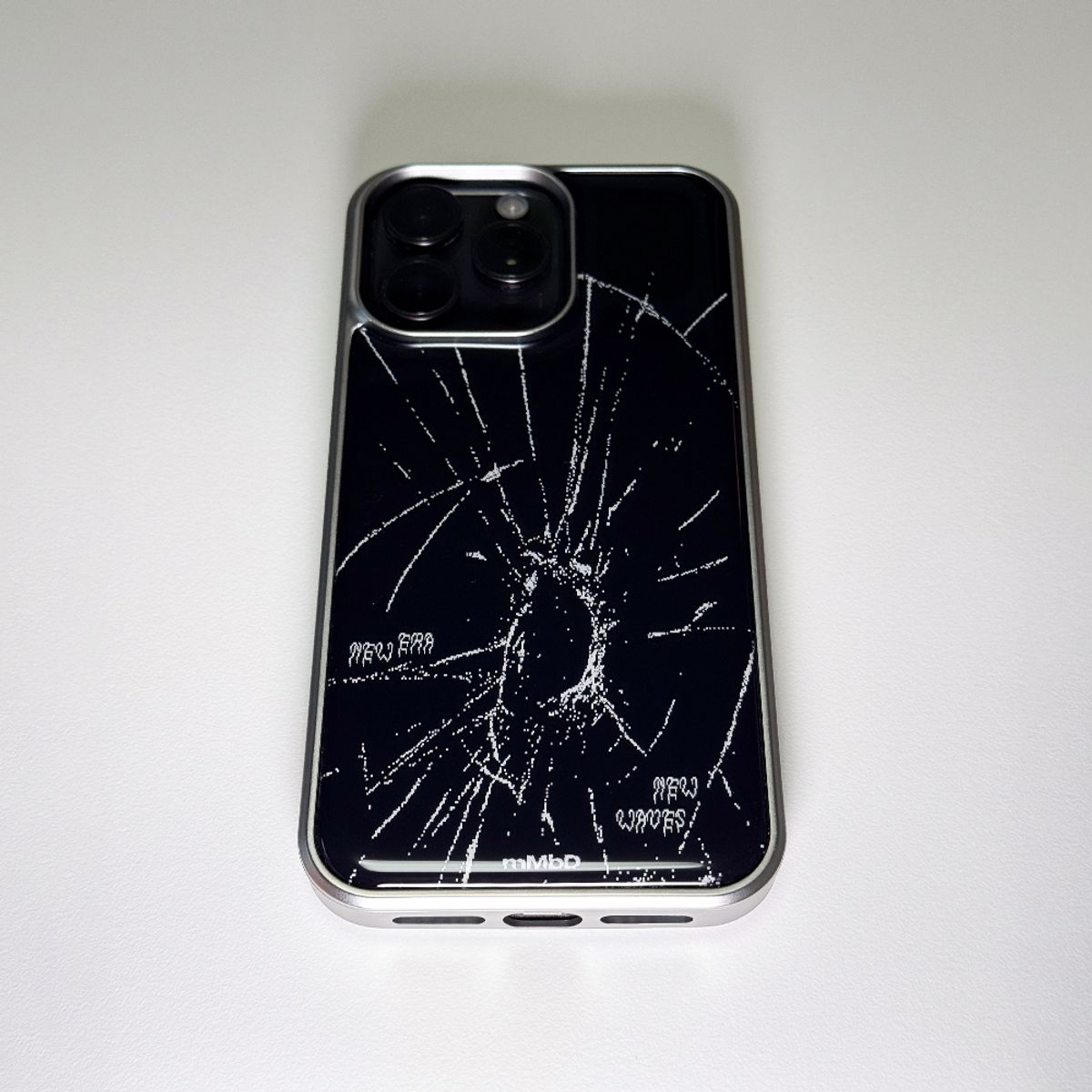 메모리즈바운더리(MEMORIESBOUNDARY) Fracture of Newtopia Phone Case (SV_Black)