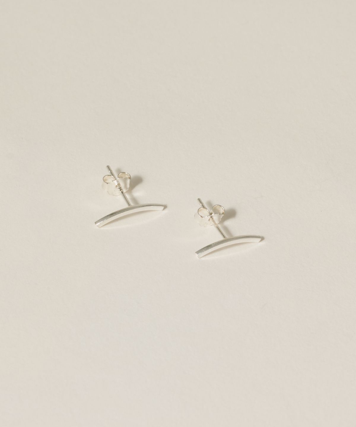 노비스도쿄(NOVICE TOKYO) 미니 커브 스틱 피어스 Mini Curve Stick Pierce［ Silver 925 ] / Silver