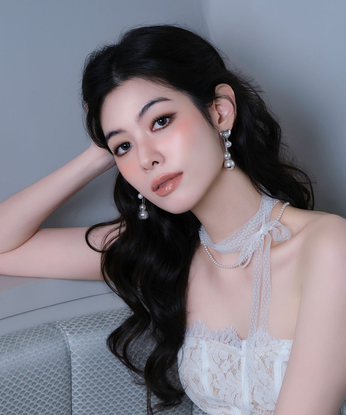 레브(REVE) 러브 진주 드롭 이어링