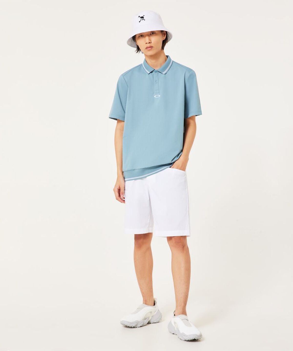 오클리(OAKLEY) (공용) 테크 콜드 쇼츠 2.0 - 화이트 / FOA407613100