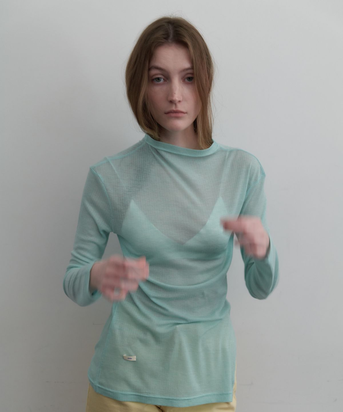 앤테(AENTE) Sheer slit t-shirt - Ocean Blue