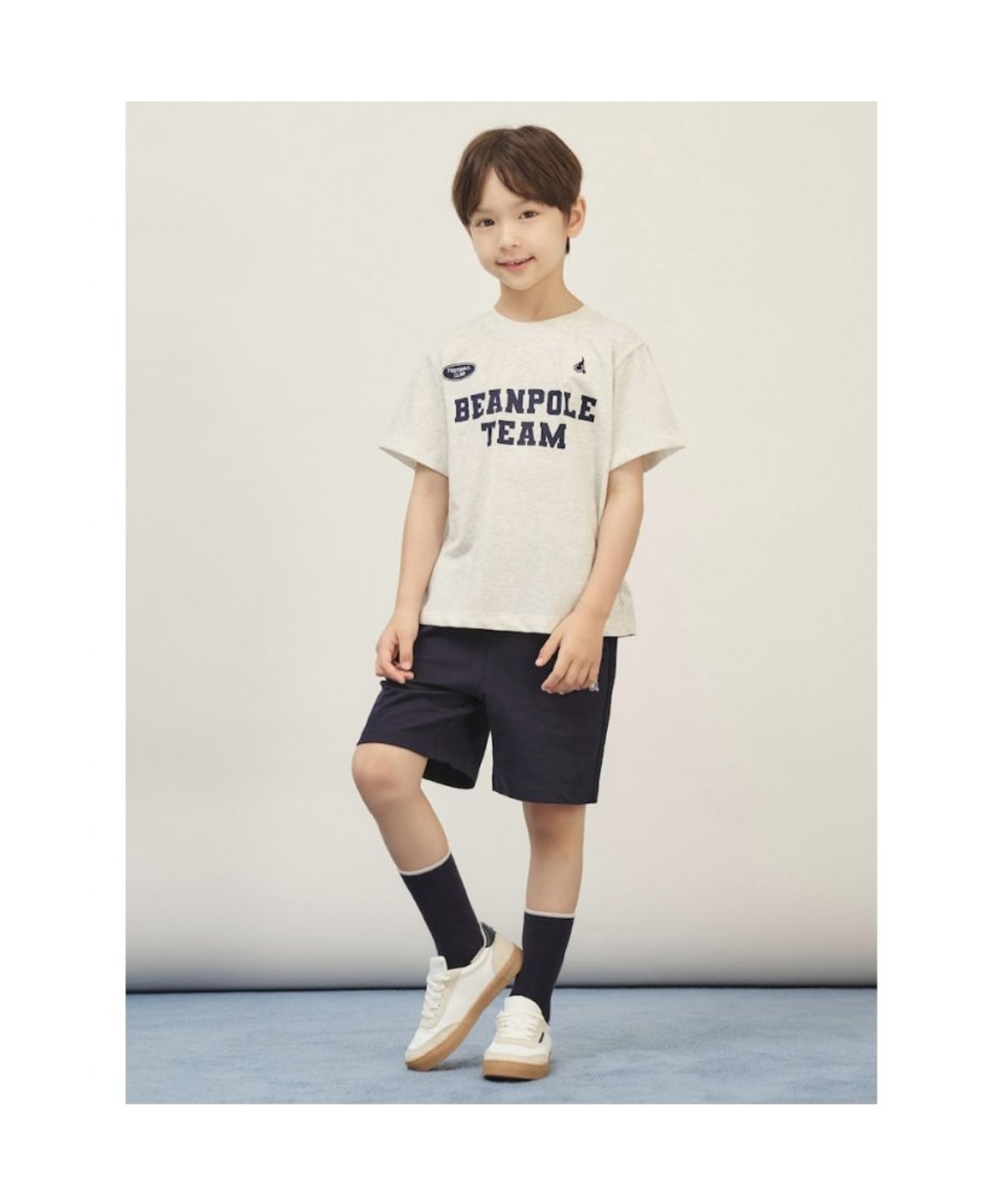 빈폴 키즈(BEANPOLE KIDS) BP FOOTBALL CLUB 라운드넥 그래픽 2PCS 상하 세트  라이트 그레이 (BI5642U922)