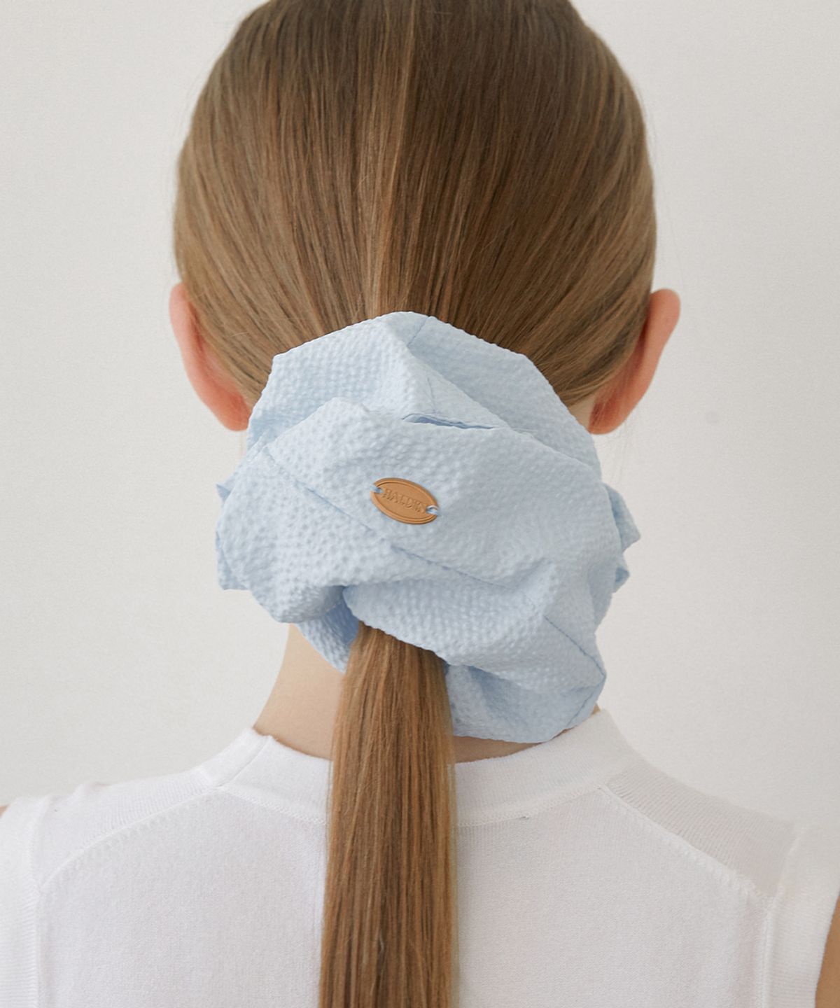 할렌(HALDEN) new logo pendant big seersucker scrunchie (H039_sky)