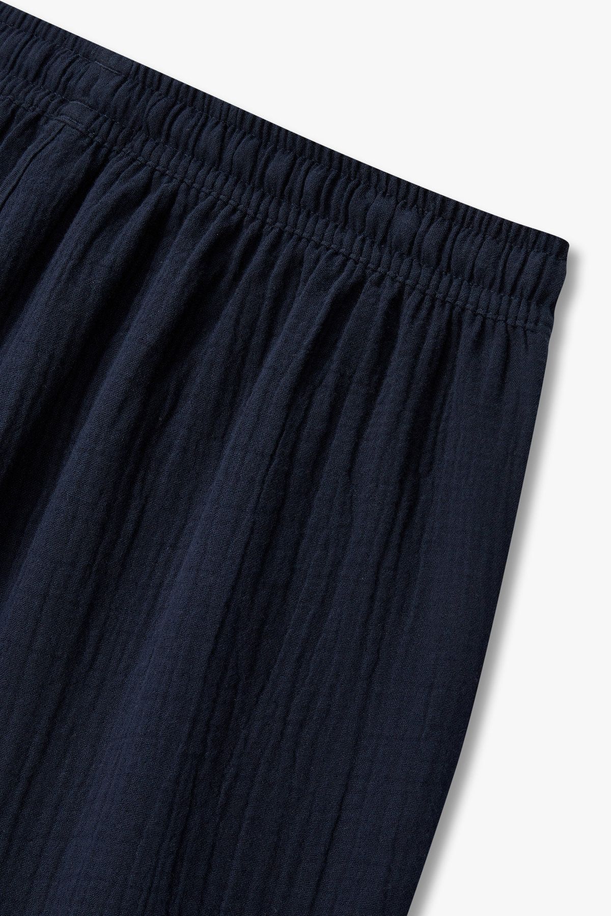 엠포리오 아르마니 언더웨어(EMPORIO ARMANI UNDERWEAR) 남성 크레이프 라운지 버뮤다 쇼츠_네이비 0815131008