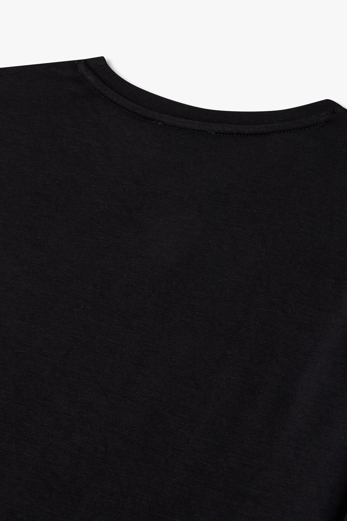 엠포리오 아르마니 언더웨어(EMPORIO ARMANI UNDERWEAR) 여성 아웃 라인 메쉬 로고 티셔츠_블랙 0825134509