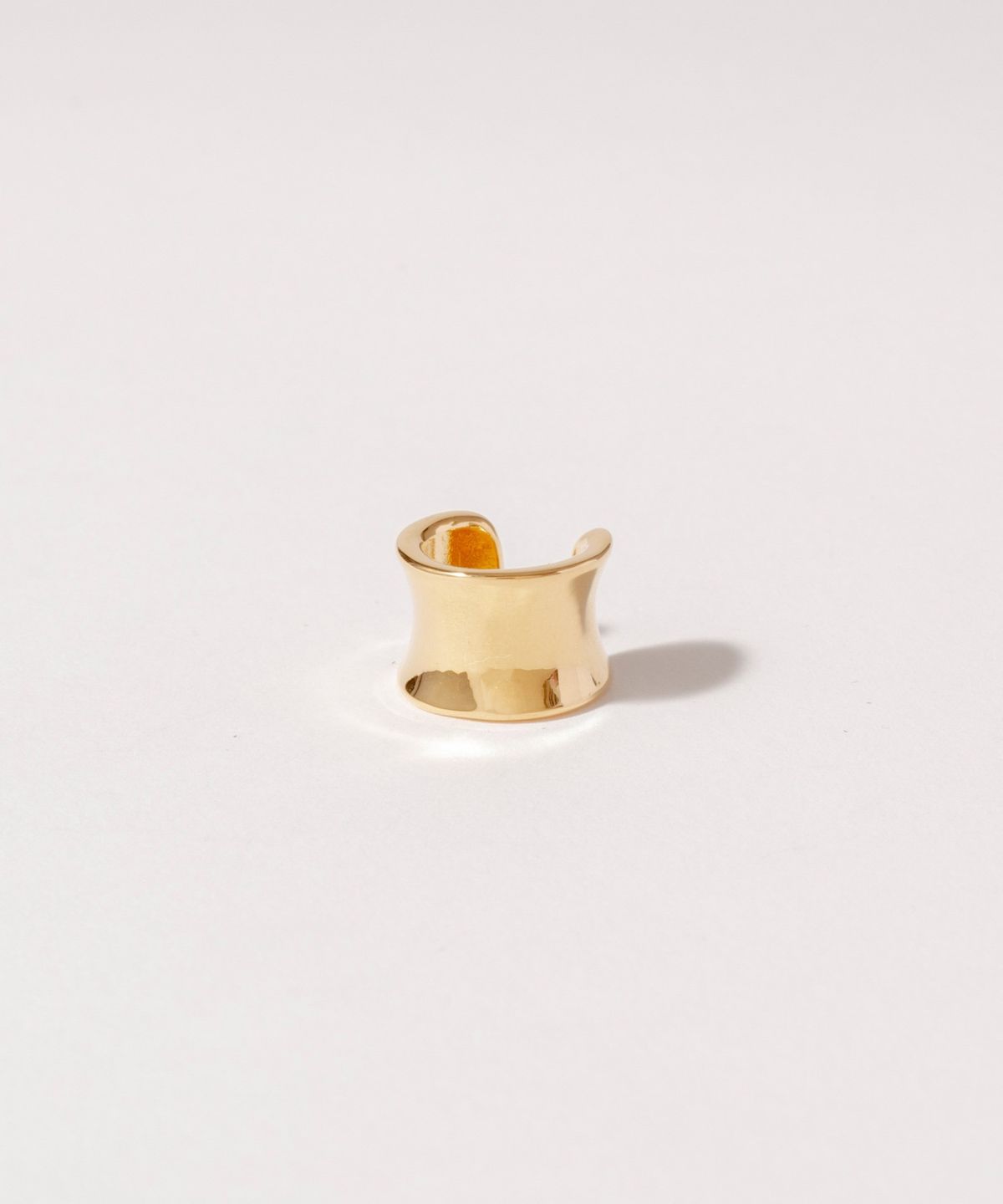 노비스도쿄(NOVICE TOKYO) 리버스 라운드 이어커프 Reverse Round Ear Cuff / Gold