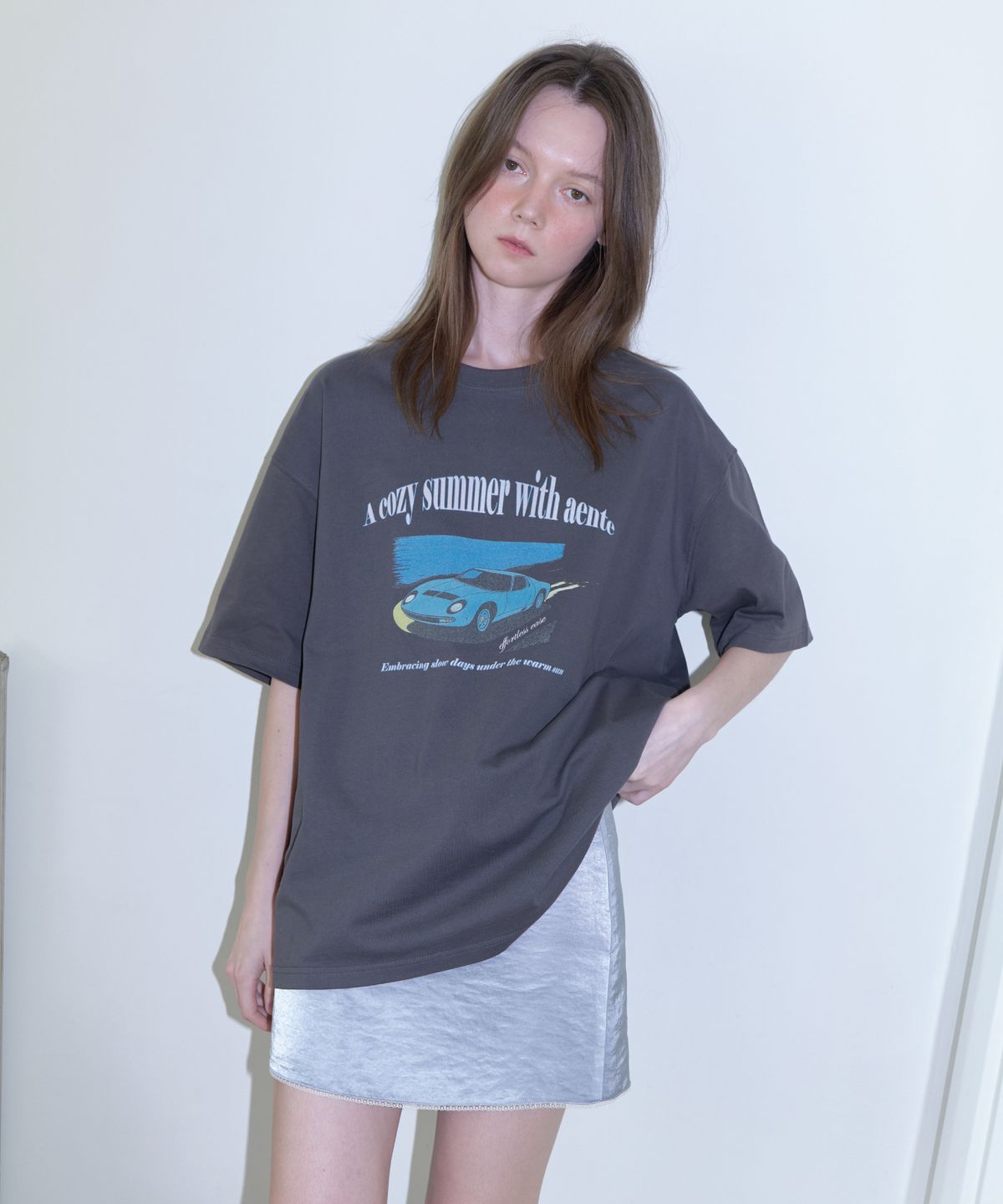 앤테(AENTE) A cozy summer oversized t-shirt - Charcoal