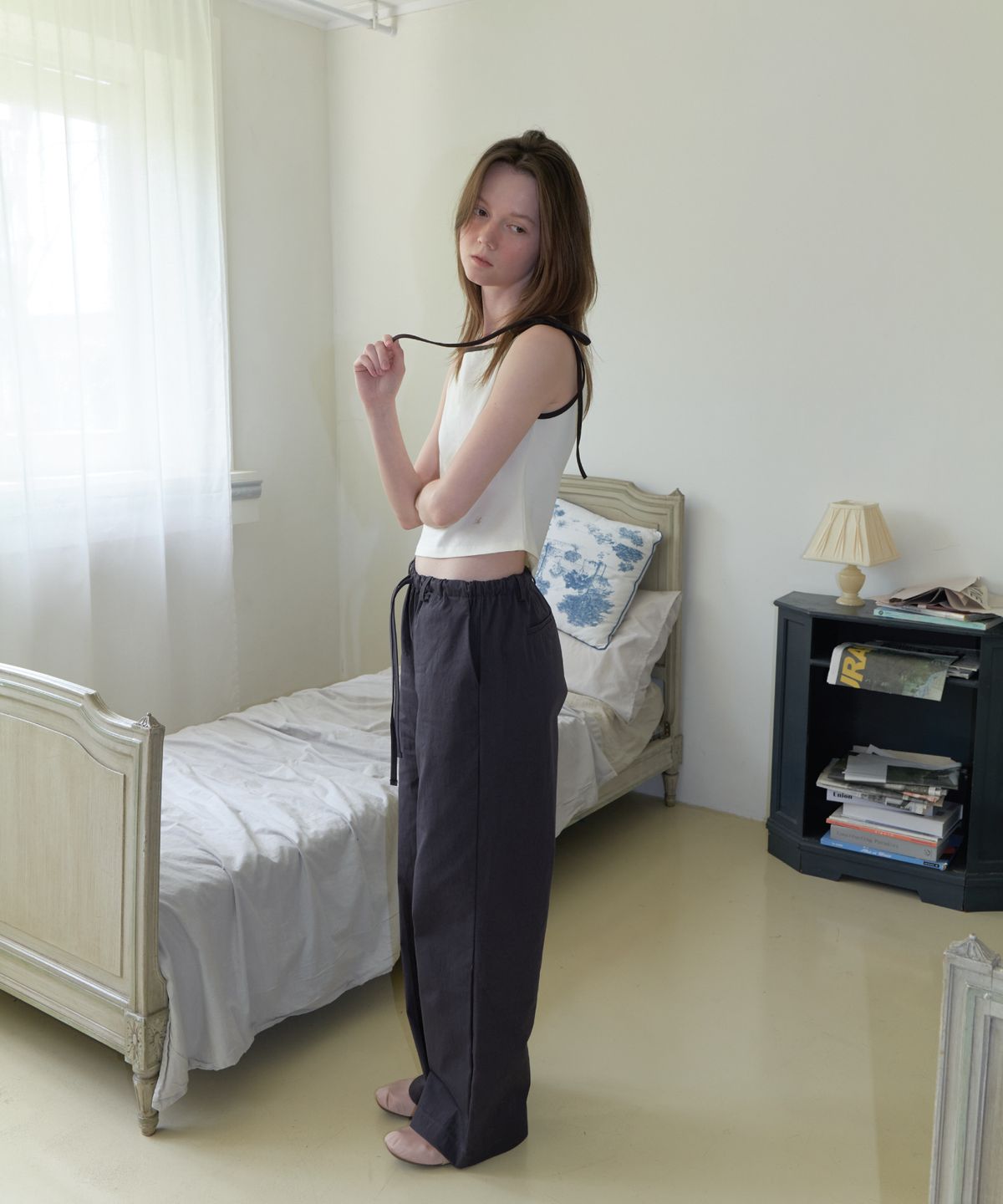 앤테(AENTE) Cropped sleeveless - Cream