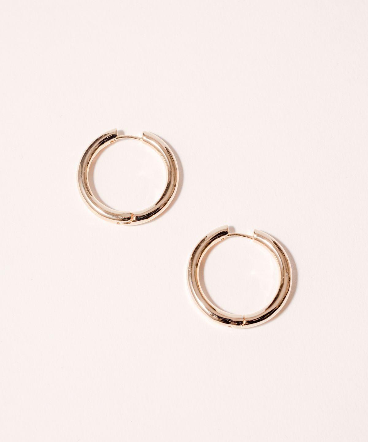 노비스도쿄(NOVICE TOKYO) 링 후프 피어스 Ring Hoop Pierce / Gold