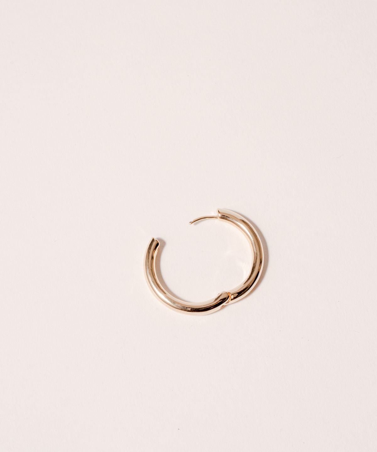 노비스도쿄(NOVICE TOKYO) 링 후프 피어스 Ring Hoop Pierce / Gold