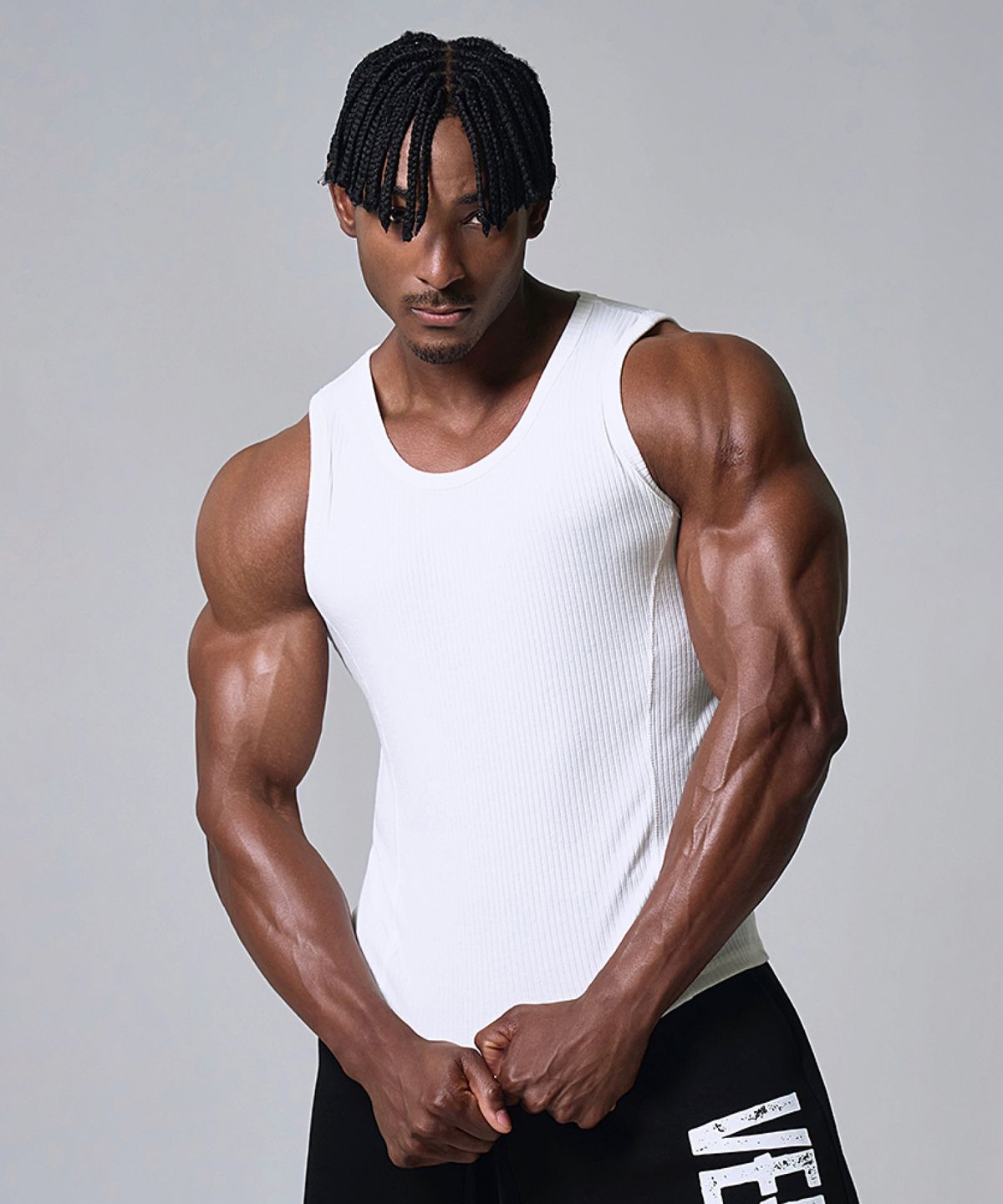 베르만 어패럴(VERMANN APPAREL) 무지 골지 머슬핏 크롭 나시 2colors