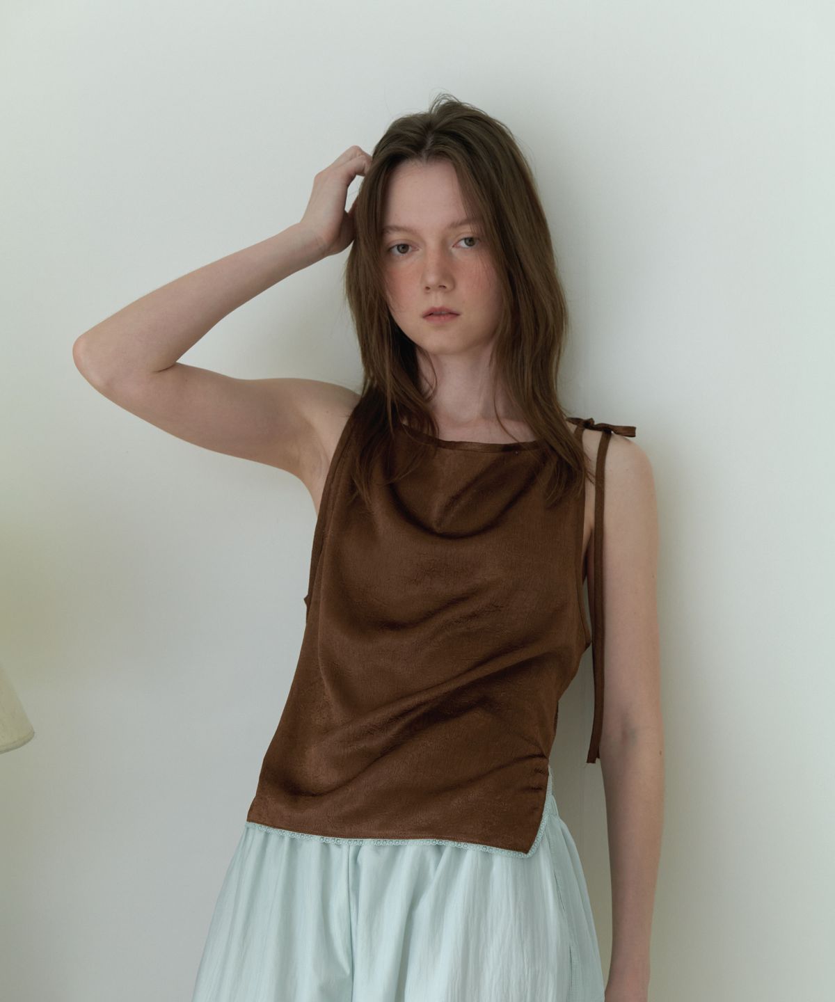 앤테(AENTE) Satin lace sleeveless - Brown