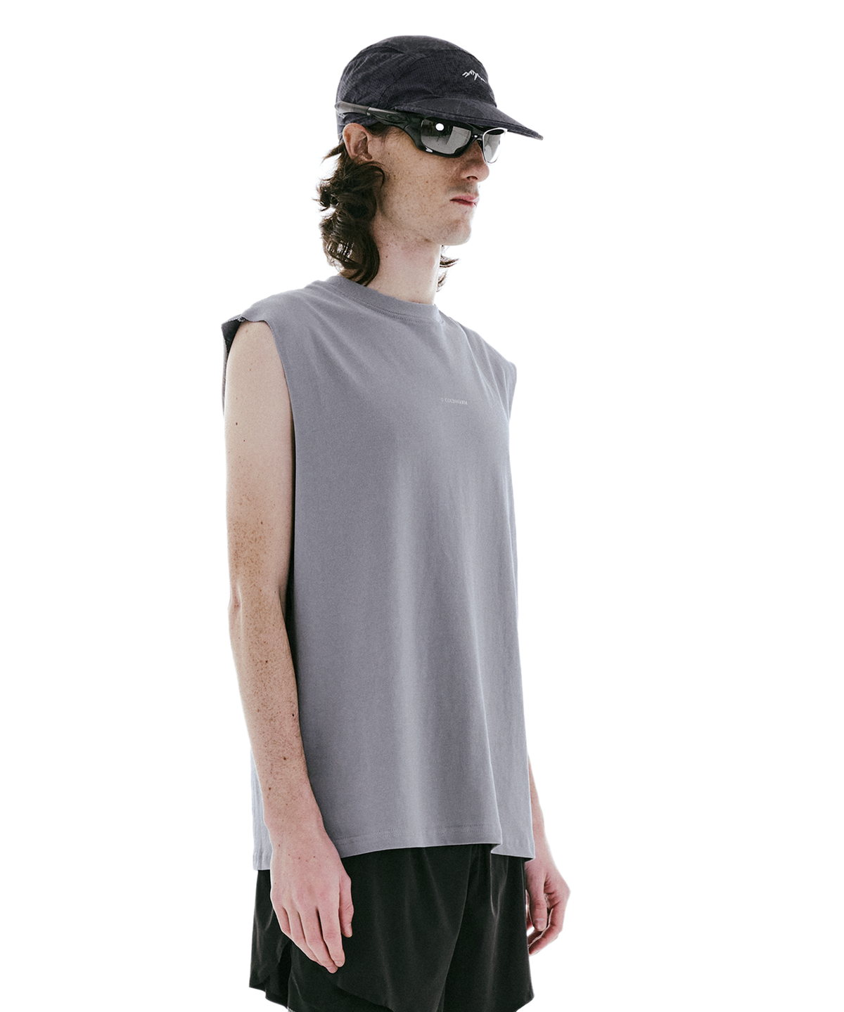 콜드웜(COLDWARM) Raw Cut Sleeveless (Blue)
