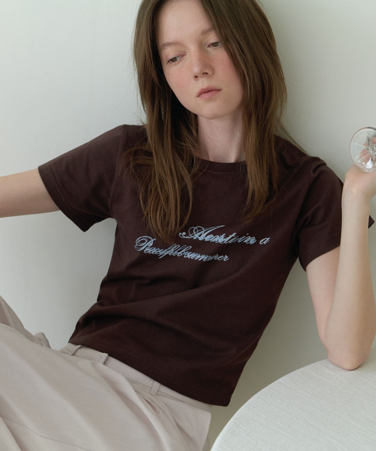 앤테(AENTE) Cozy lettering basic t-shirt - Brown