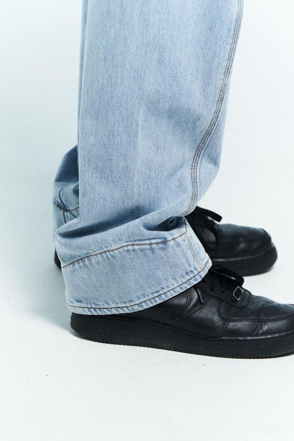 플라스틱프로덕트(PLASTICPRODUCT) MPa DRIFT DENIM PANTS (STEEL BLUE)