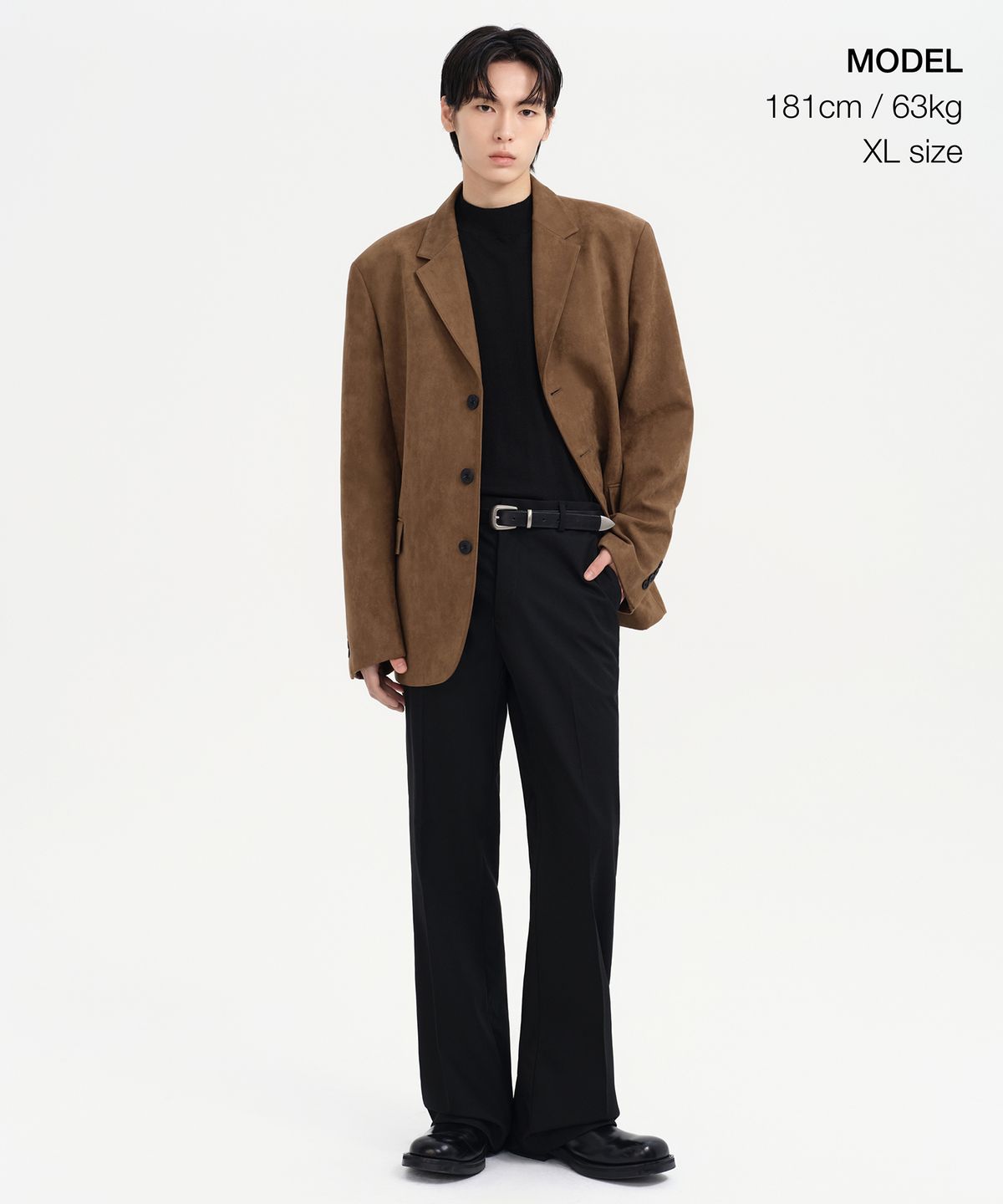 무신사 스탠다드(MUSINSA STANDARD) 신세틱 스웨이드 오버사이즈 3버튼 블레이저 [라이트 브라운]