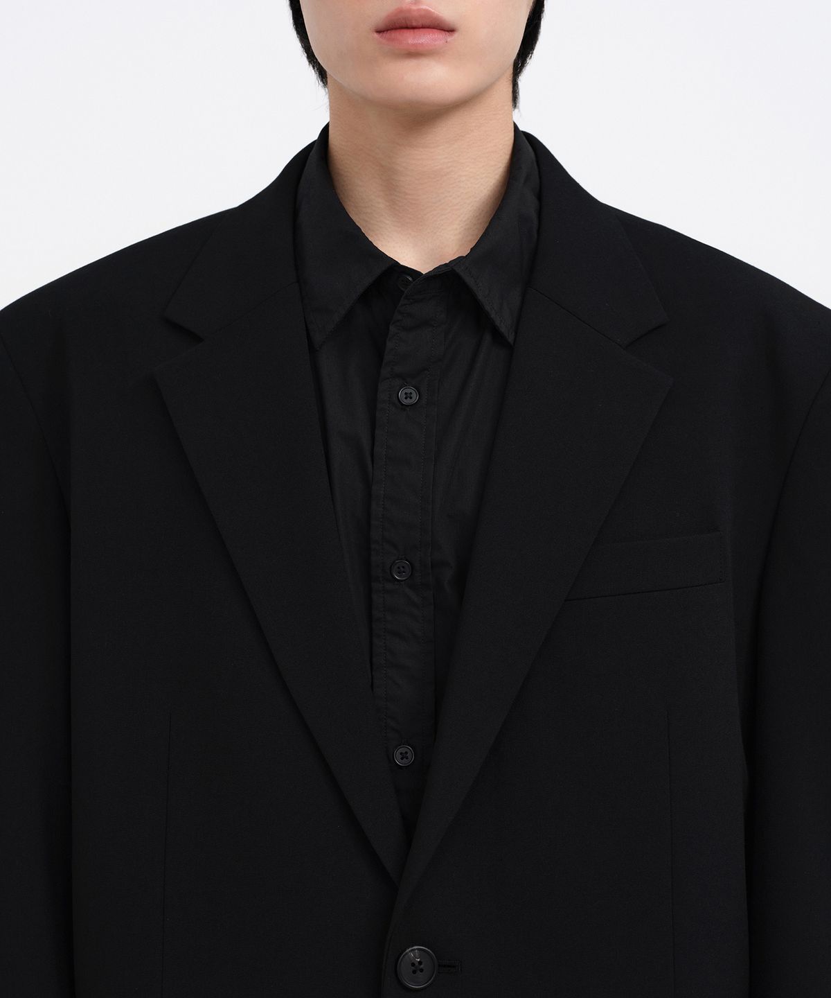 무신사 스탠다드(MUSINSA STANDARD) 오버 숄더 롱 블레이저 [블랙]