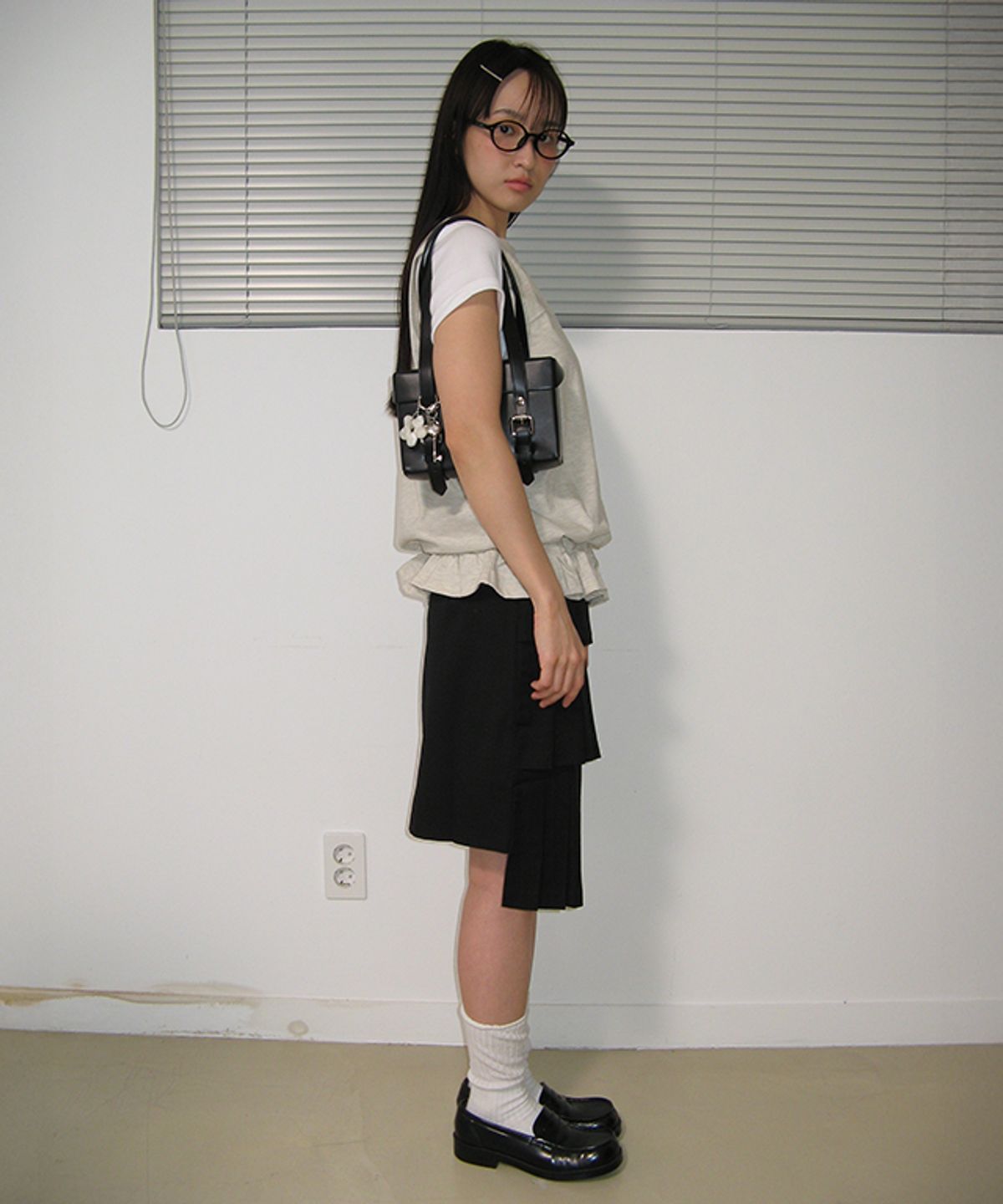 론론(RONRON) LAYERED PLEATS SKIRT BLACK