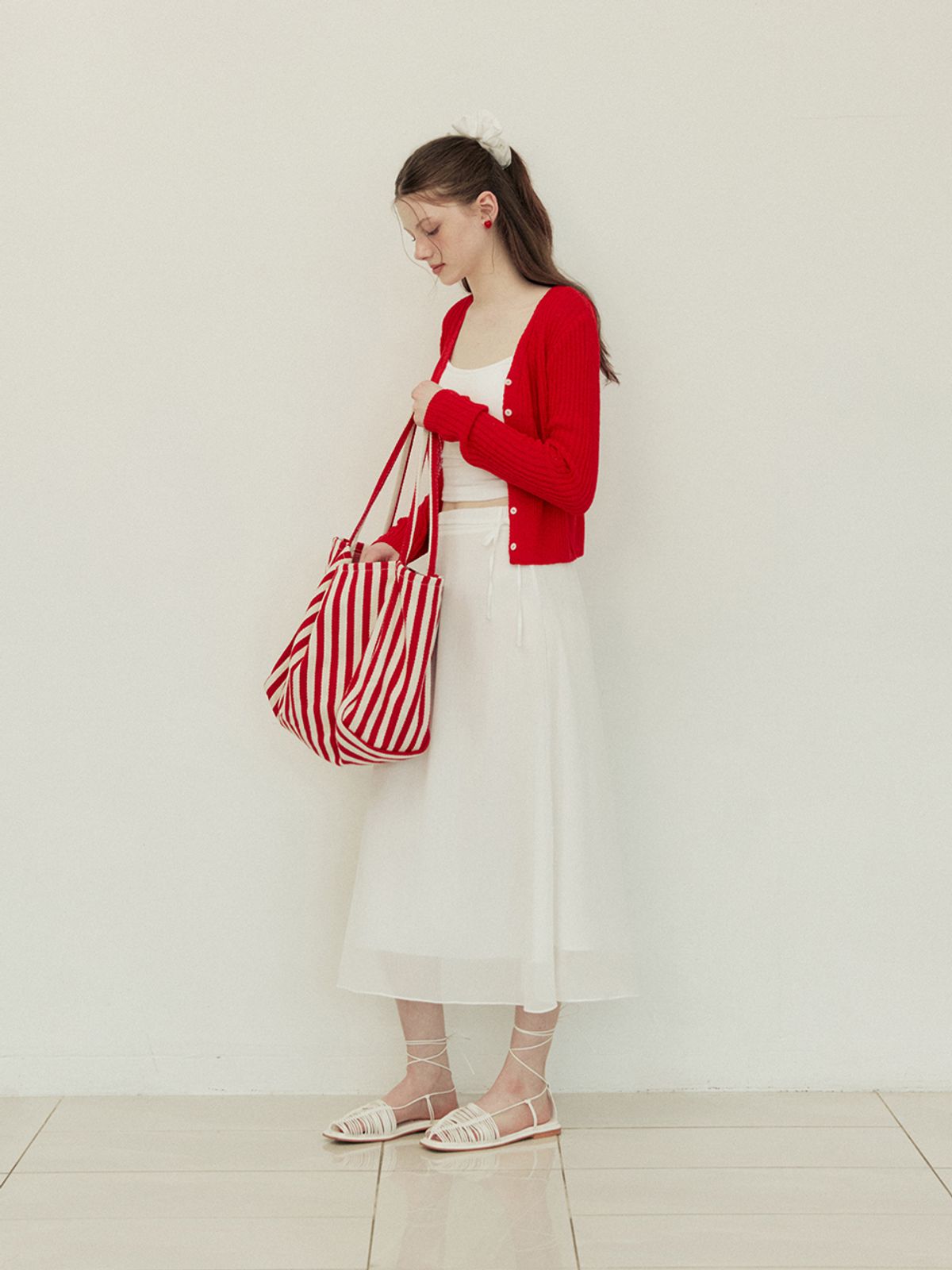 어다울(ADAUL) Double line ribbon strap long flare skirt - white