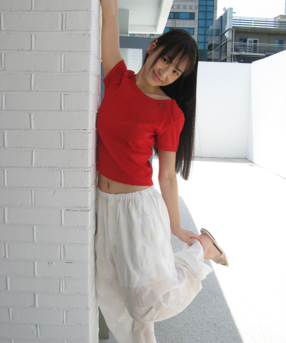 론론(RONRON) SEAM DETAIL SLIM T SHIRT RED