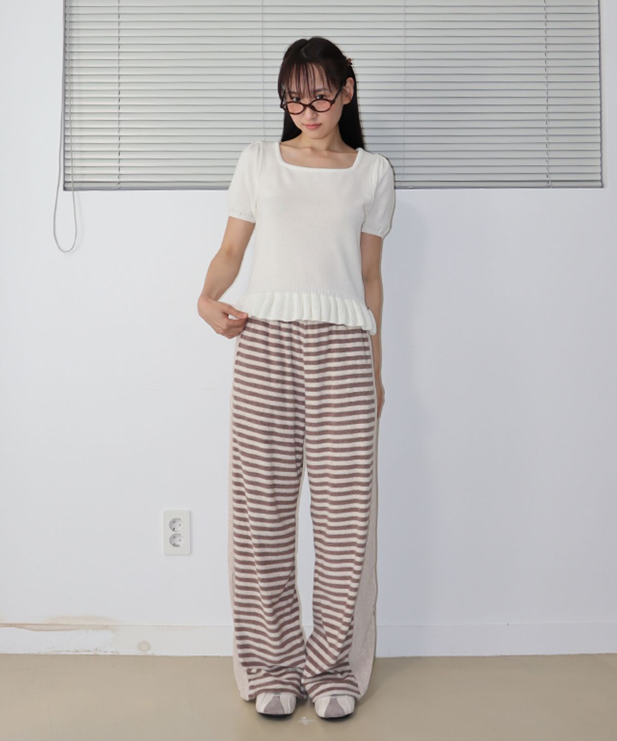 론론(RONRON) PUFF SLEEVE RUFFLE KNIT IVORY