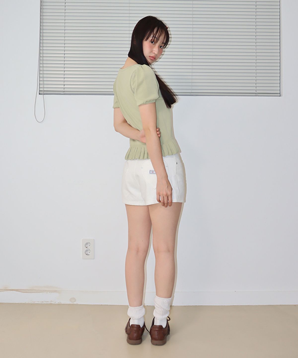 론론(RONRON) PUFF SLEEVE RUFFLE KNIT SOFT GREEN