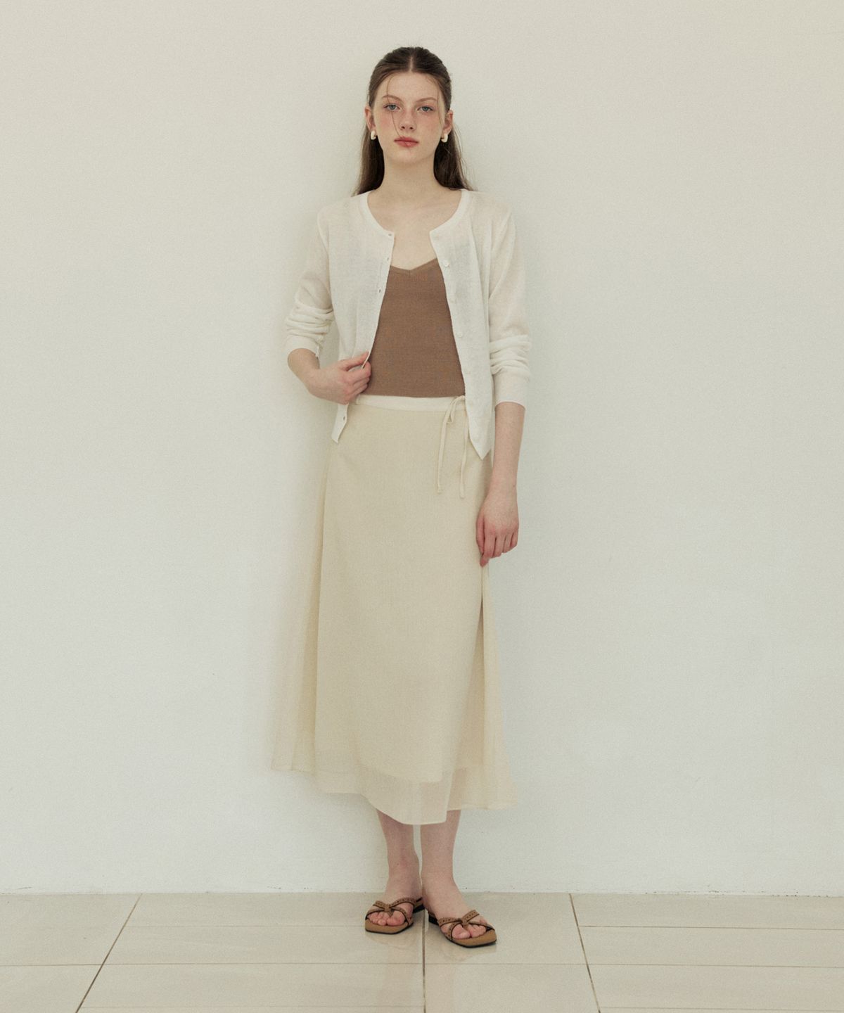 어다울(ADAUL) Double line ribbon strap long flare skirt - beige