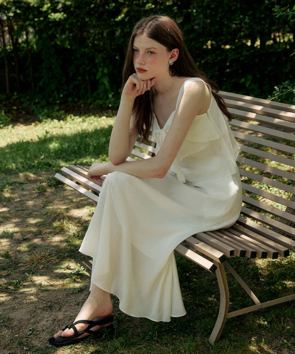 어다울(ADAUL) Flare line summer cool long skirt - white