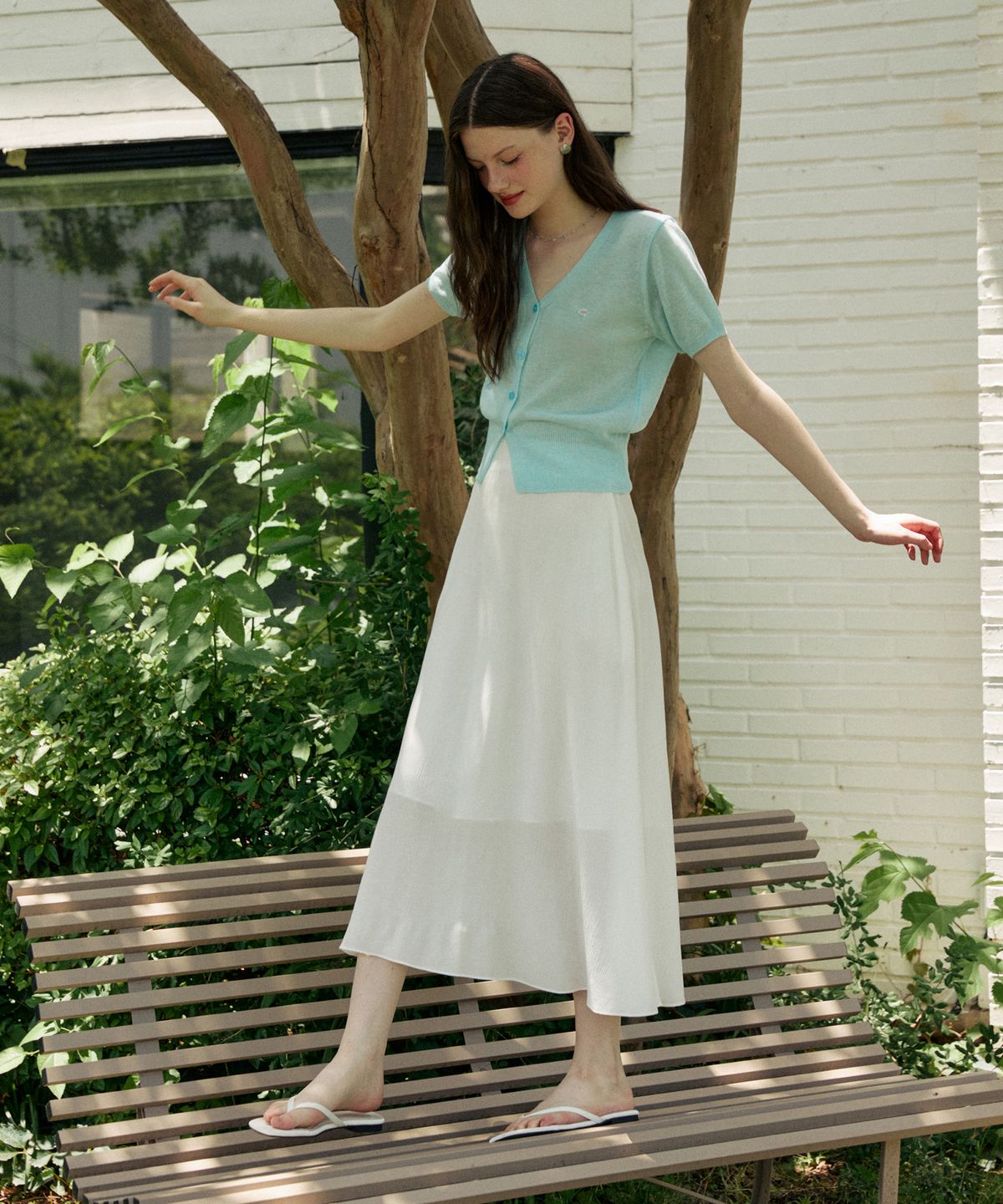 어다울(ADAUL) Flare line summer cool long skirt - white