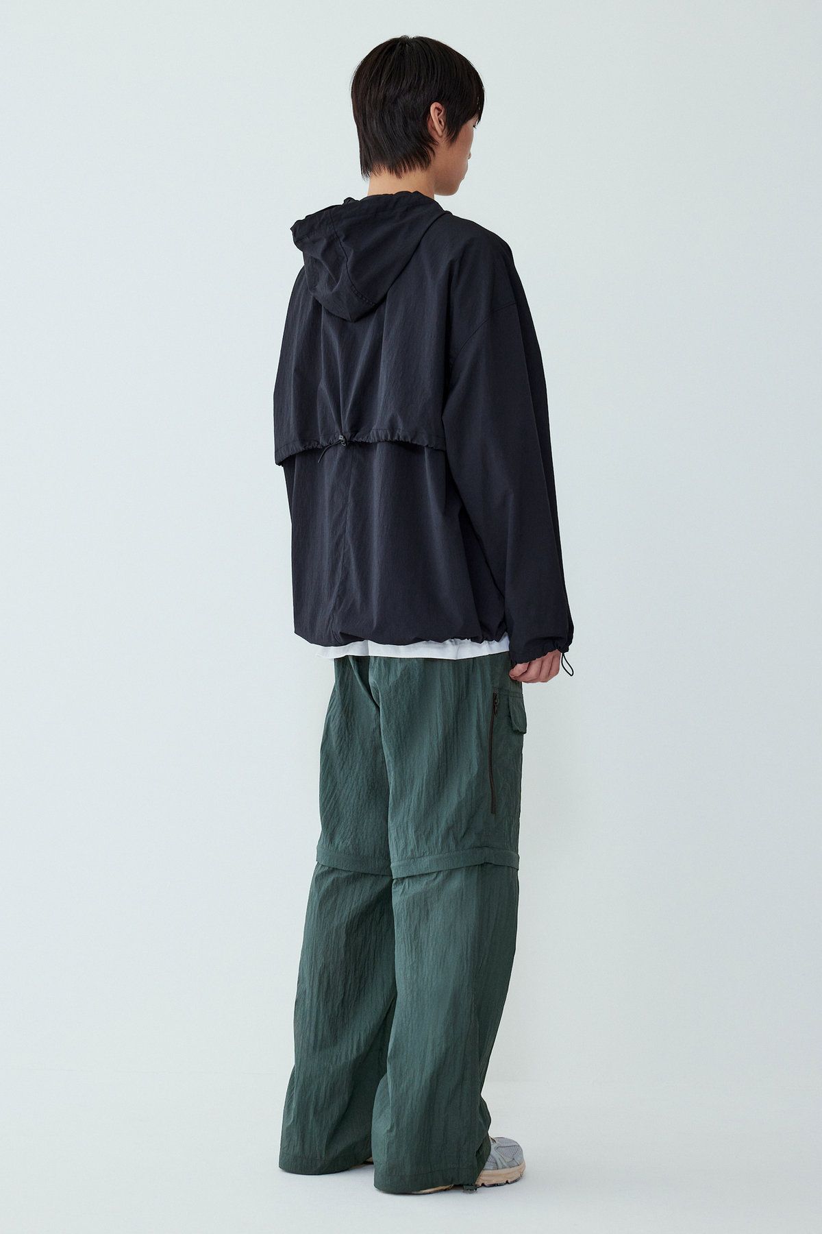 스튜디오 톰보이(STUDIO TOMBOY) [MEN] 디테처블 햄 나일론 팬츠_다크 그린 9155231567