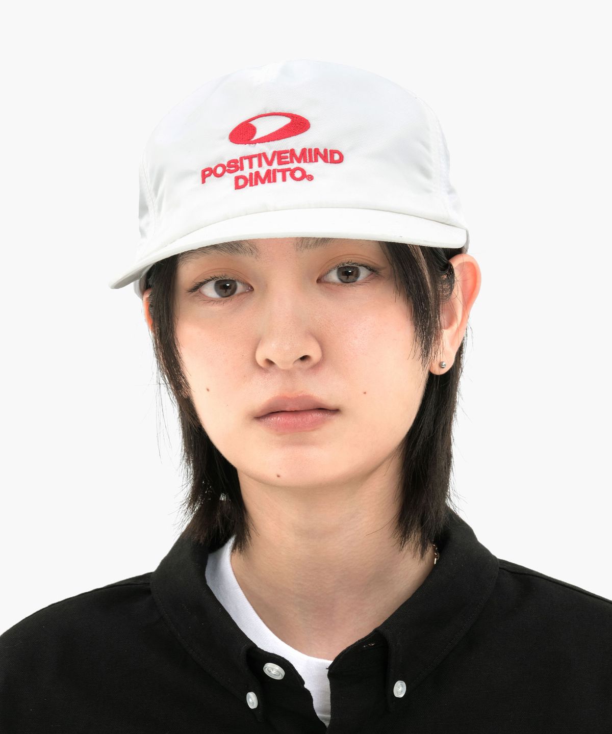 디미토(DIMITO) CIRCLE LOGO SATIN TRUCKER CAP OFF WHITE