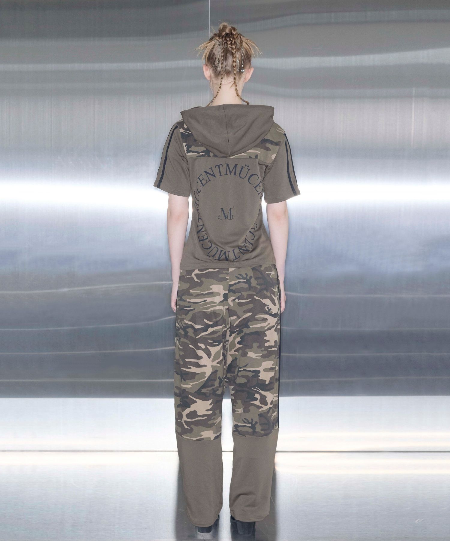 【MUCENT】 MOVE L LOGO CAMO WIDE BANDING PANTS / 追跡付 MUSINSA | MUCENT MOV SETUP METAL LOGO CAMO TAPE WIDE BANDING