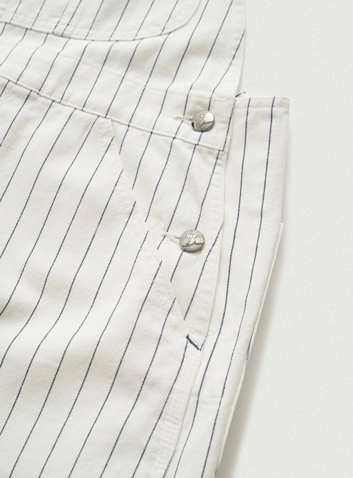 더바넷(THEBARNNET) Hickory Striped Denim Overall_White