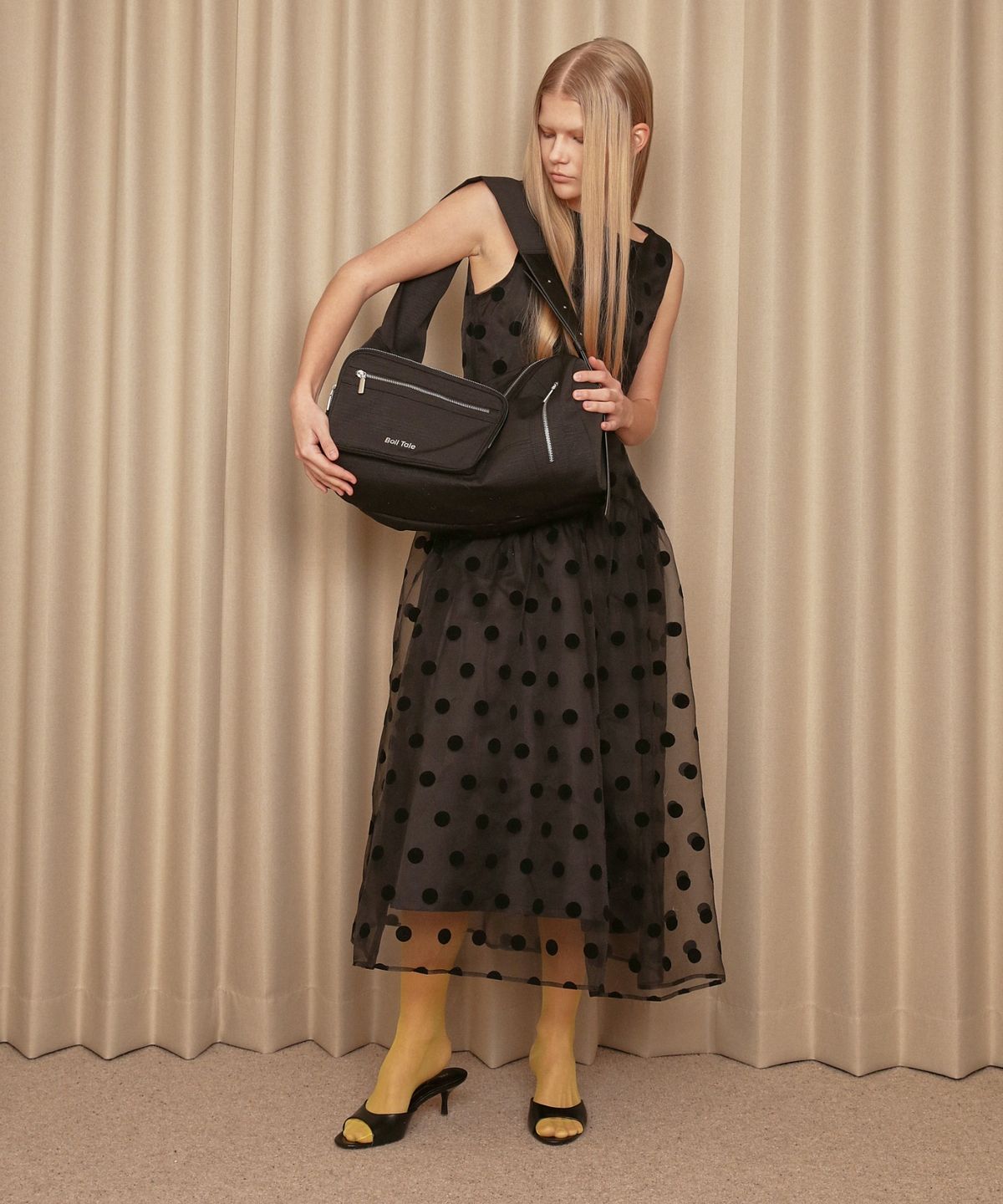 보일테일(BOIL TALE) 피아 백 (PLEATS BLACK)