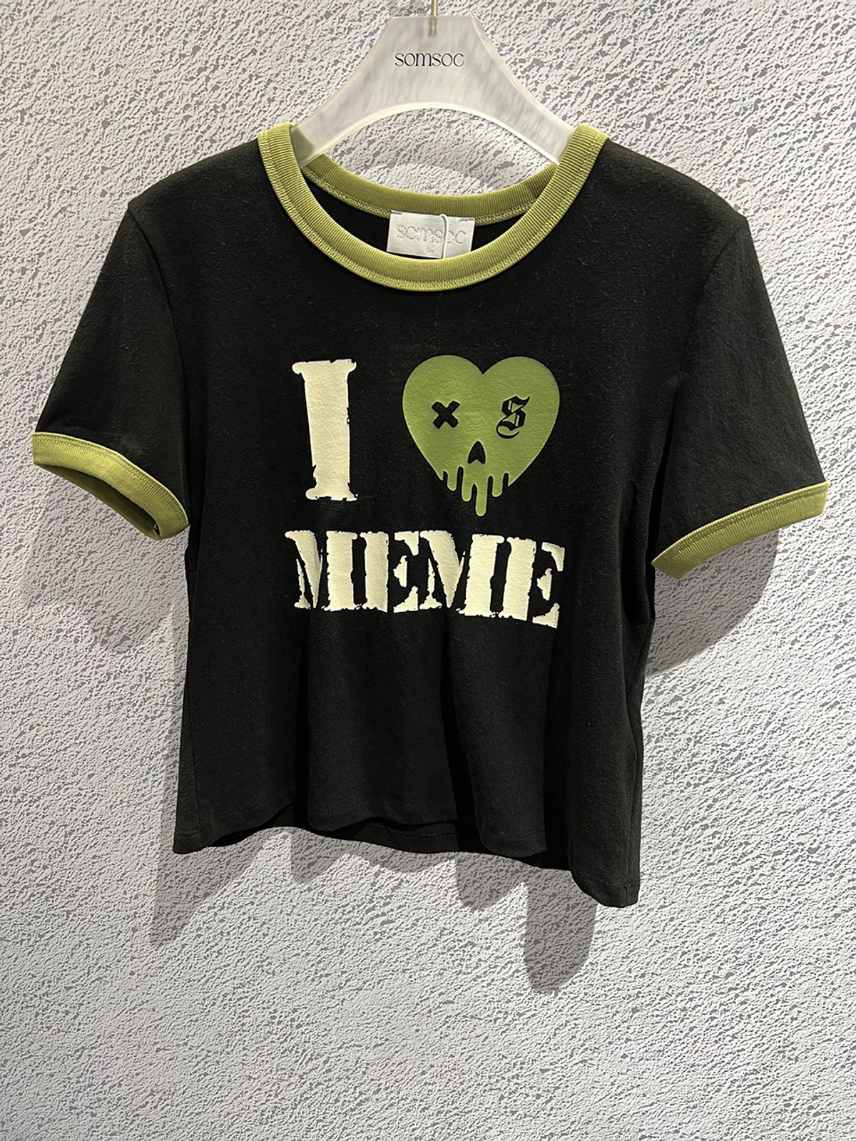 솜속(SOMSOC) LOVE MEME RINGER TOP_BLACK