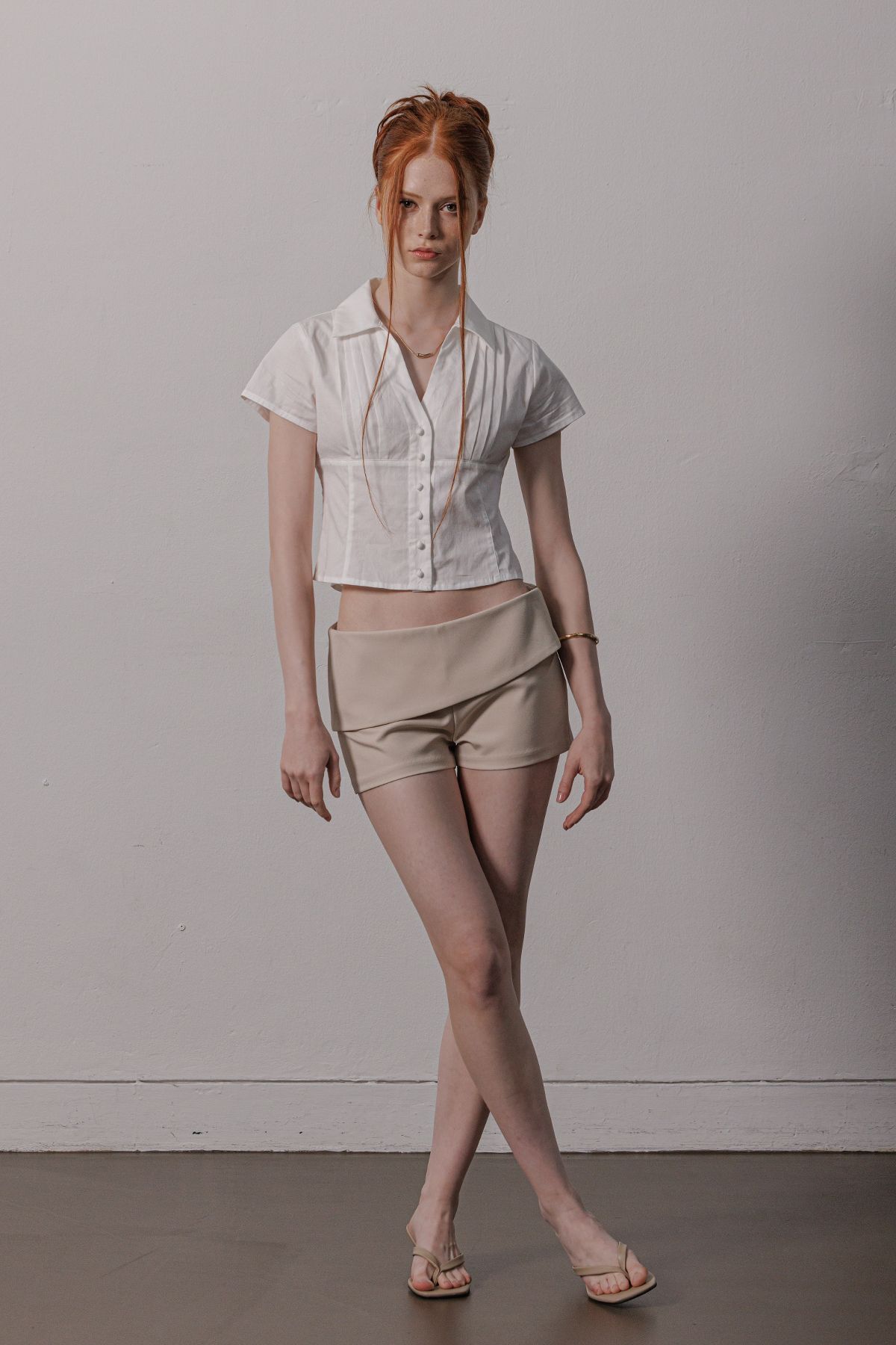 피프트 에일리어스(FIFTHALIAS) Dressy micro shorts Cream beige