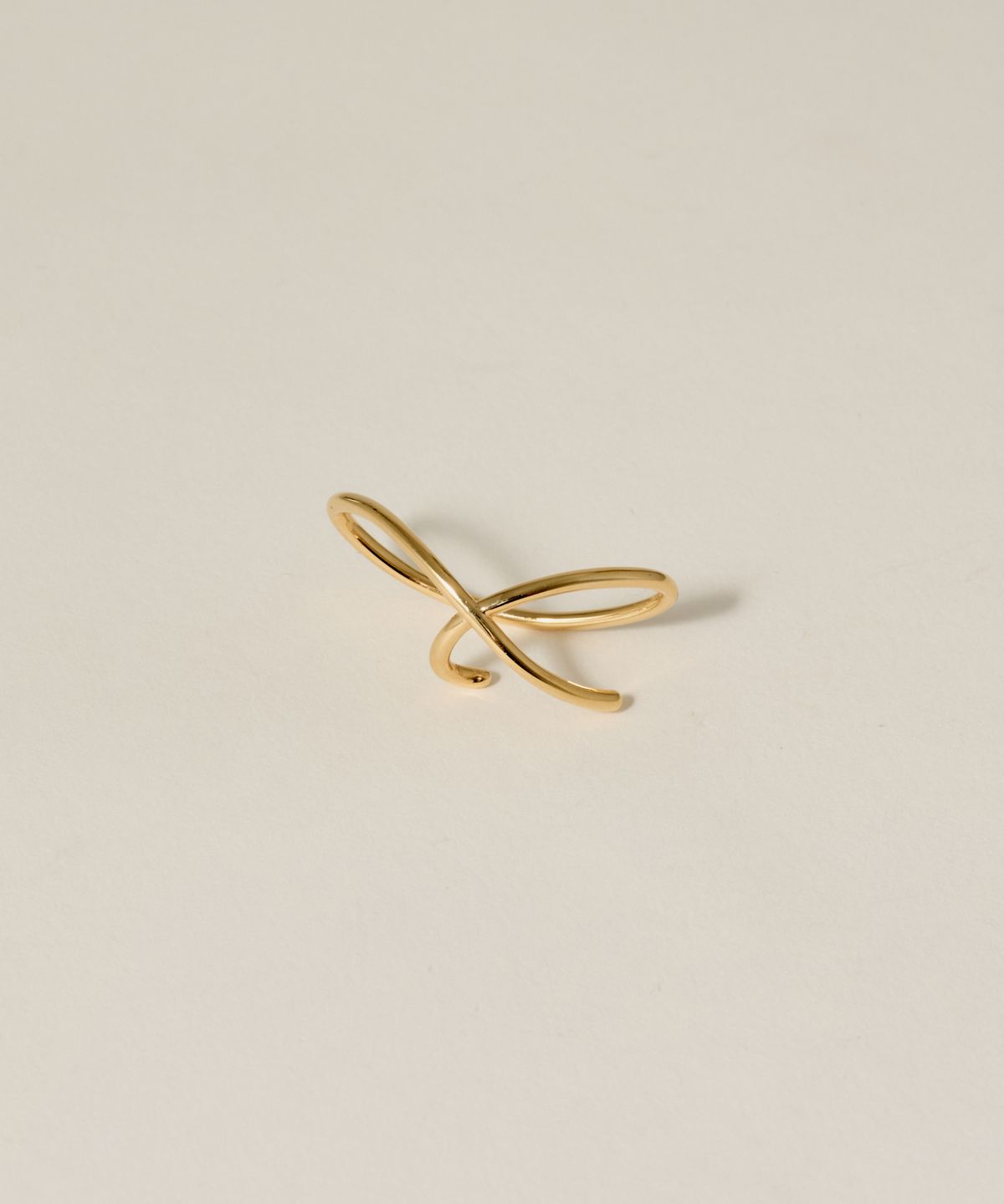 노비스도쿄(NOVICE TOKYO) 크로스 라인 이어커프 Cross Line Ear Cuff / Gold