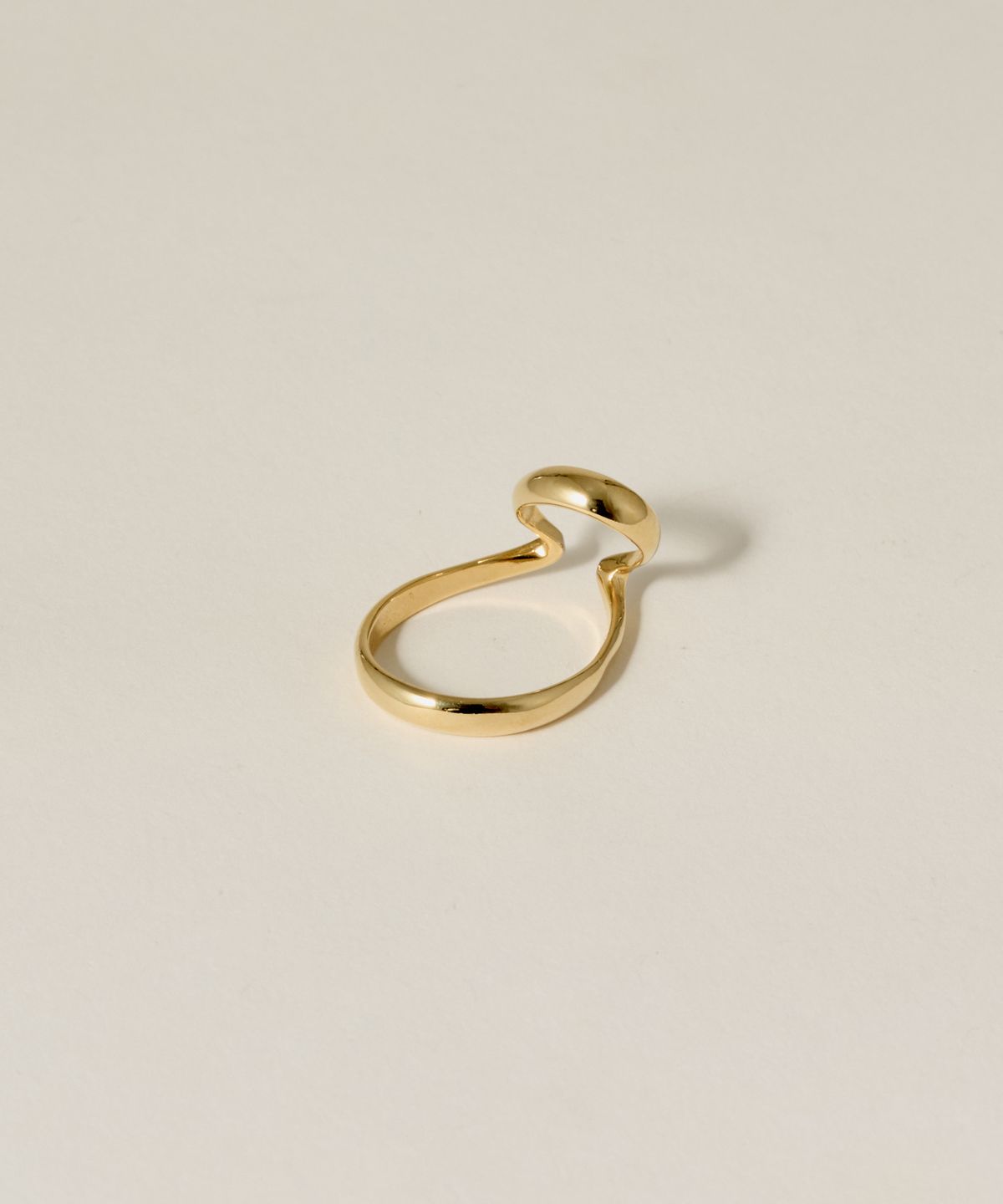 노비스도쿄(NOVICE TOKYO) 더블 레이어드 후프 이어커프 Double Layered Hoop Ear Cuff / Gold