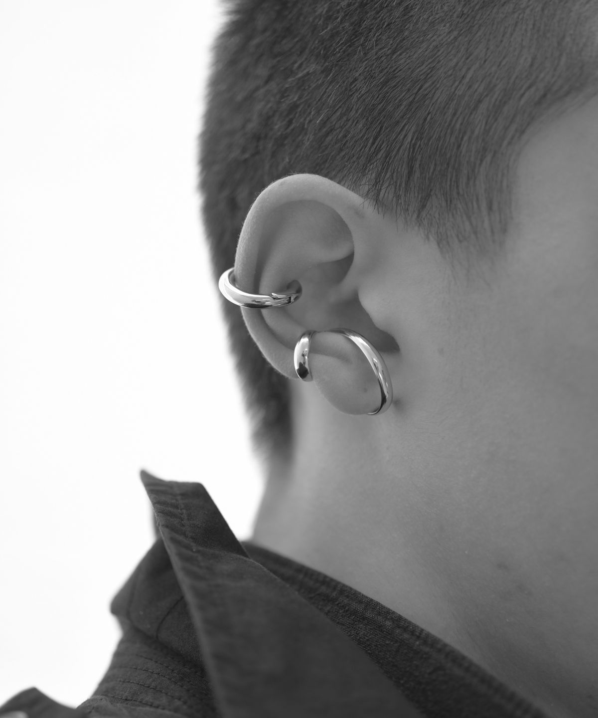 노비스도쿄(NOVICE TOKYO) 더블 레이어드 후프 이어커프 Double Layered Hoop Ear Cuff / Silver