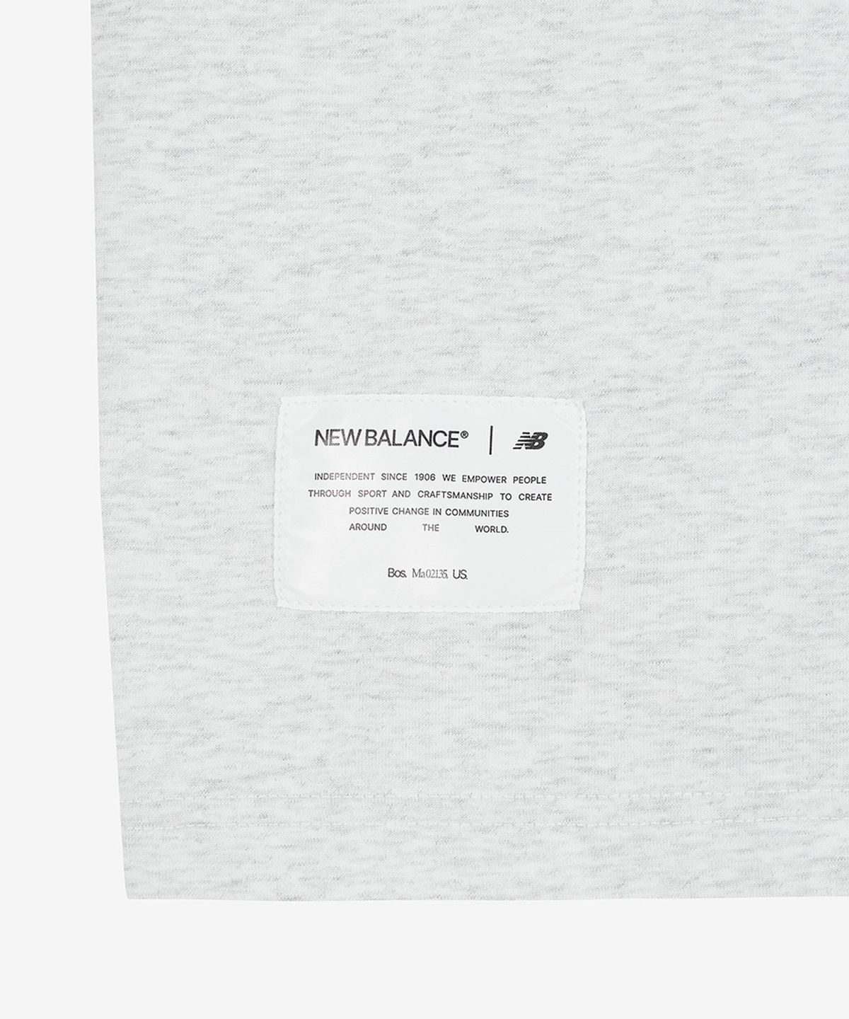 뉴발란스(NEW BALANCE) NBNEF31743 / UNI Ndurance 레터링 반팔티 (LIGHT GRAY)