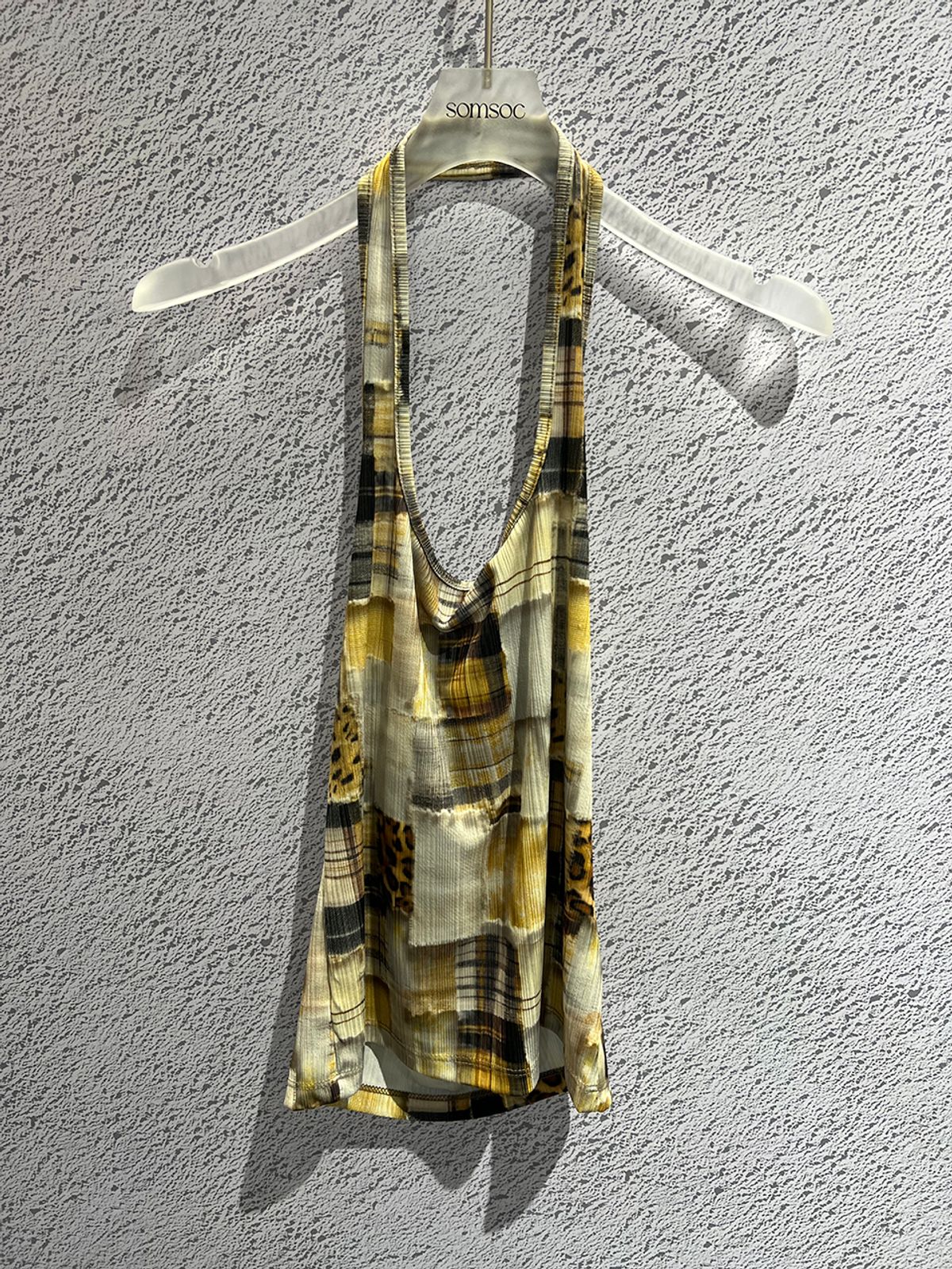 솜속(SOMSOC) HALIE HALTERNECK TOP_YELLOW