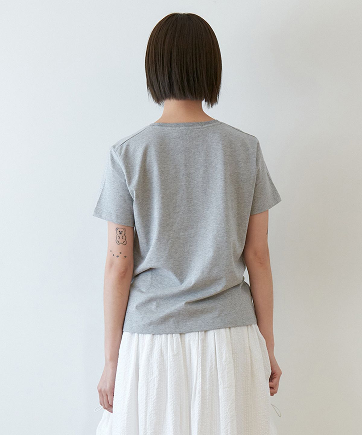 스텝어라운드(STEP AROUND) Running dog print T-shirts_GREY
