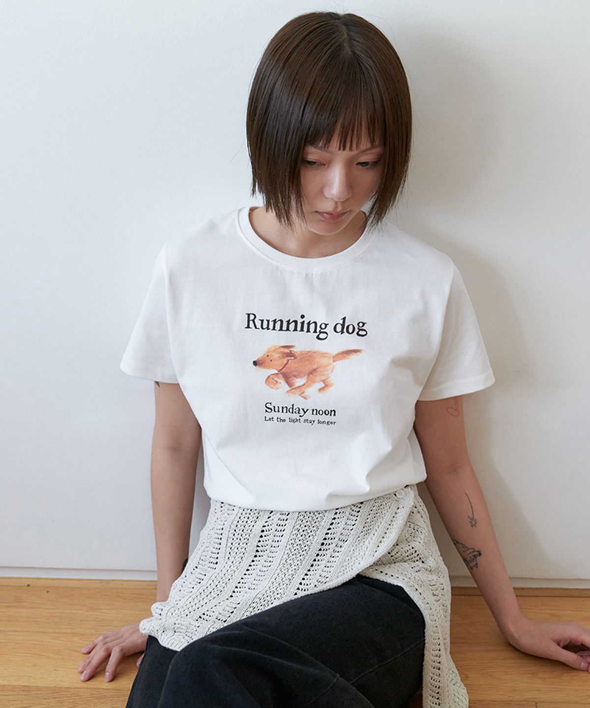 스텝어라운드(STEP AROUND) Running dog print T-shirts_WHITE