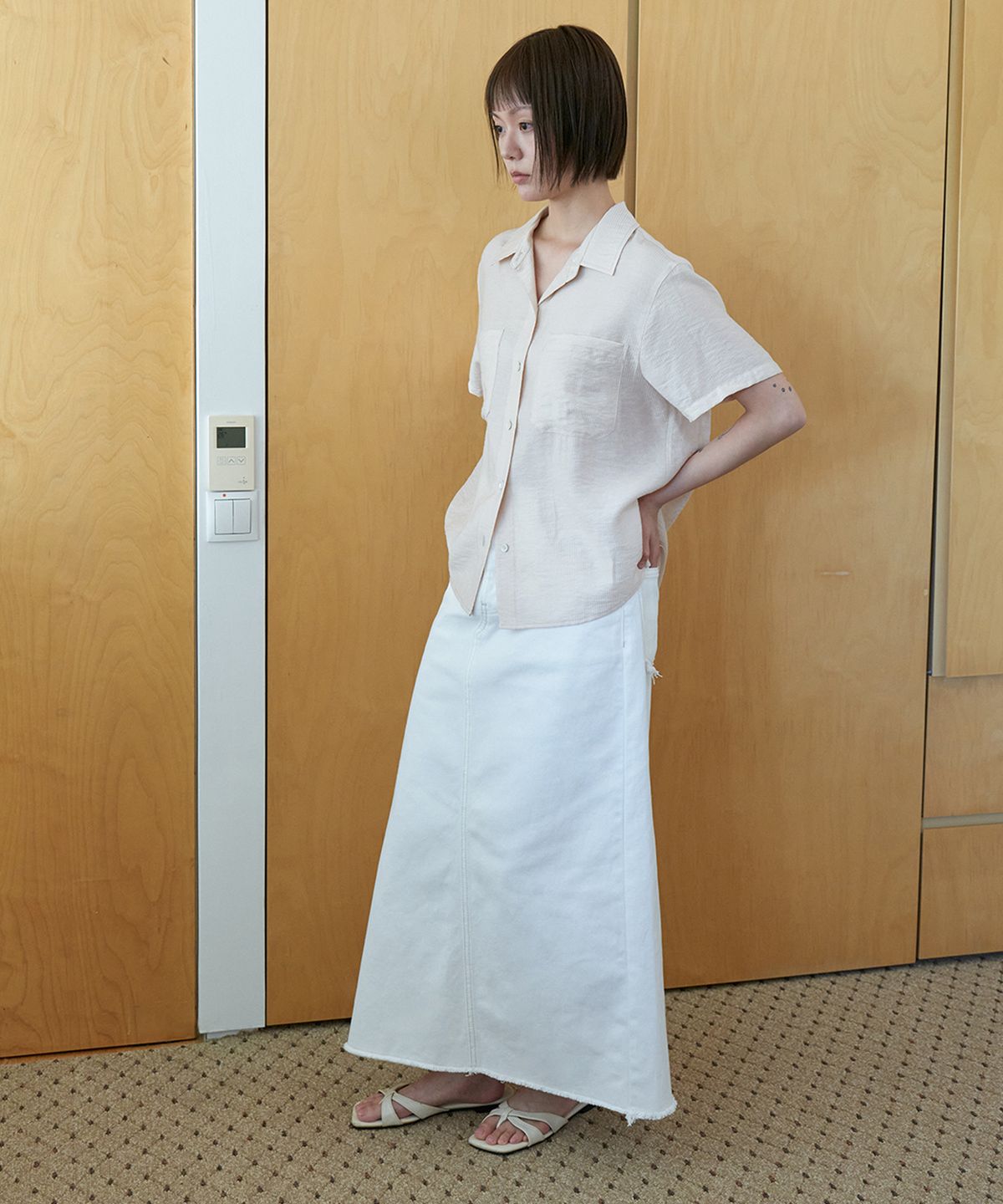 스텝어라운드(STEP AROUND) Half sleeves silky shirts_BEIGE
