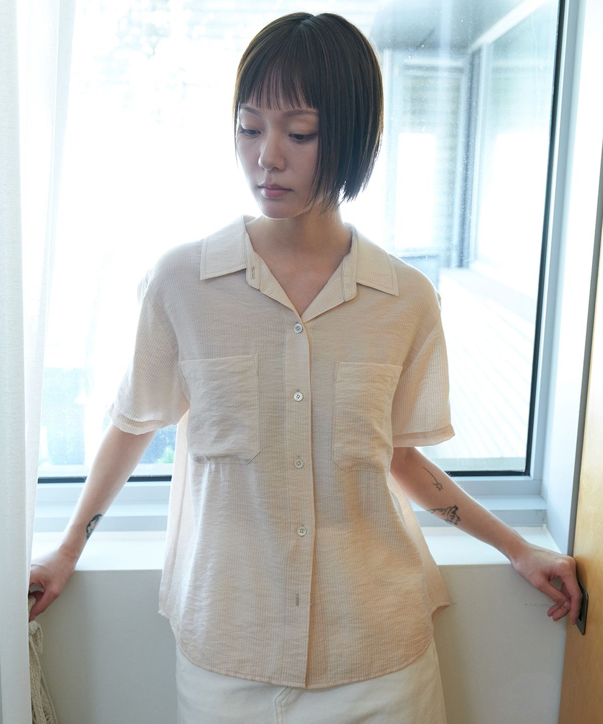 스텝어라운드(STEP AROUND) Half sleeves silky shirts_BEIGE